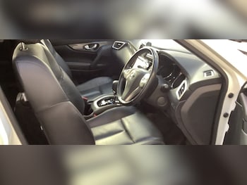 Used Nissan X-Trail 2017 for sale - 76878118: Photo