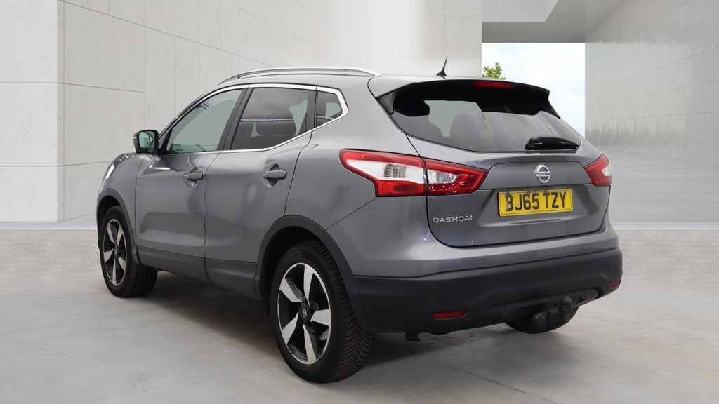 Used Nissan Qashqai 2015 for sale - 78176622: Photo 2