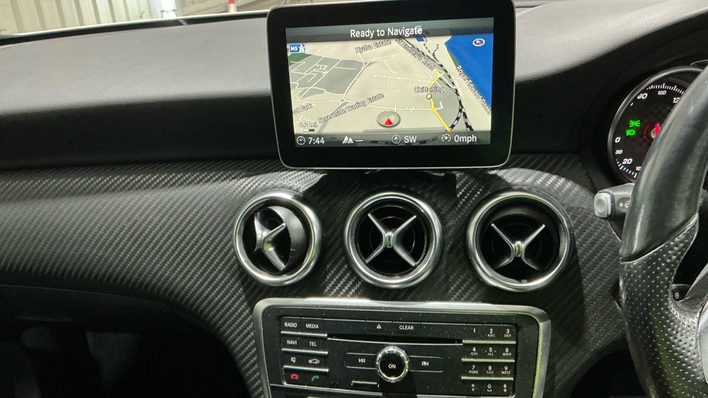 Used Mercedes-Benz A-Class 2017 for sale - 76808380: Photo 3