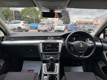 Used Volkswagen Passat 2018 for sale - 75190745: Photo
