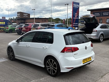 Used Volkswagen Golf 2015 for sale - 79297949: Photo