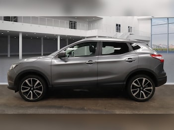 Used Nissan Qashqai 2017 for sale - 76808284: Photo