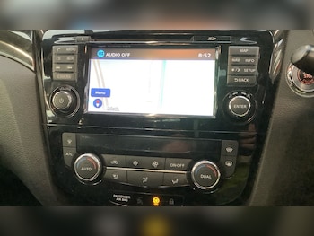 Used Nissan Qashqai 2017 for sale - 76808284: Photo