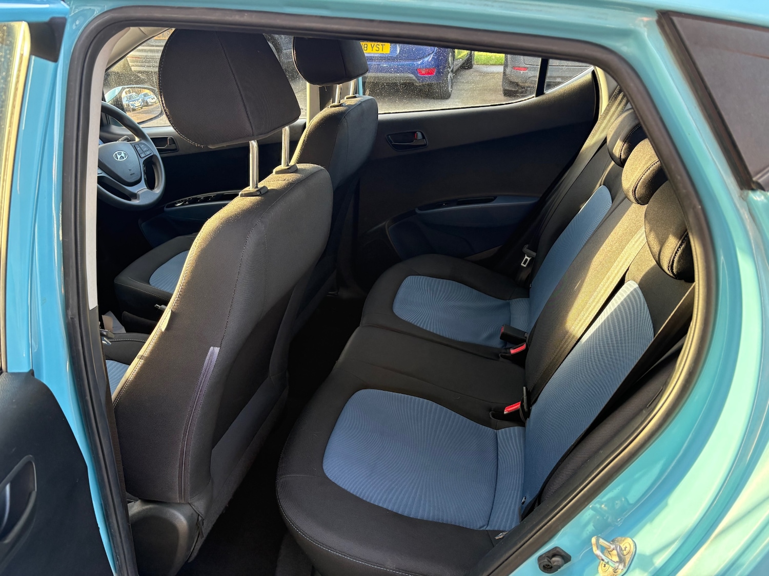 Used Hyundai i10 2014 for sale - 77127593: Photo 14