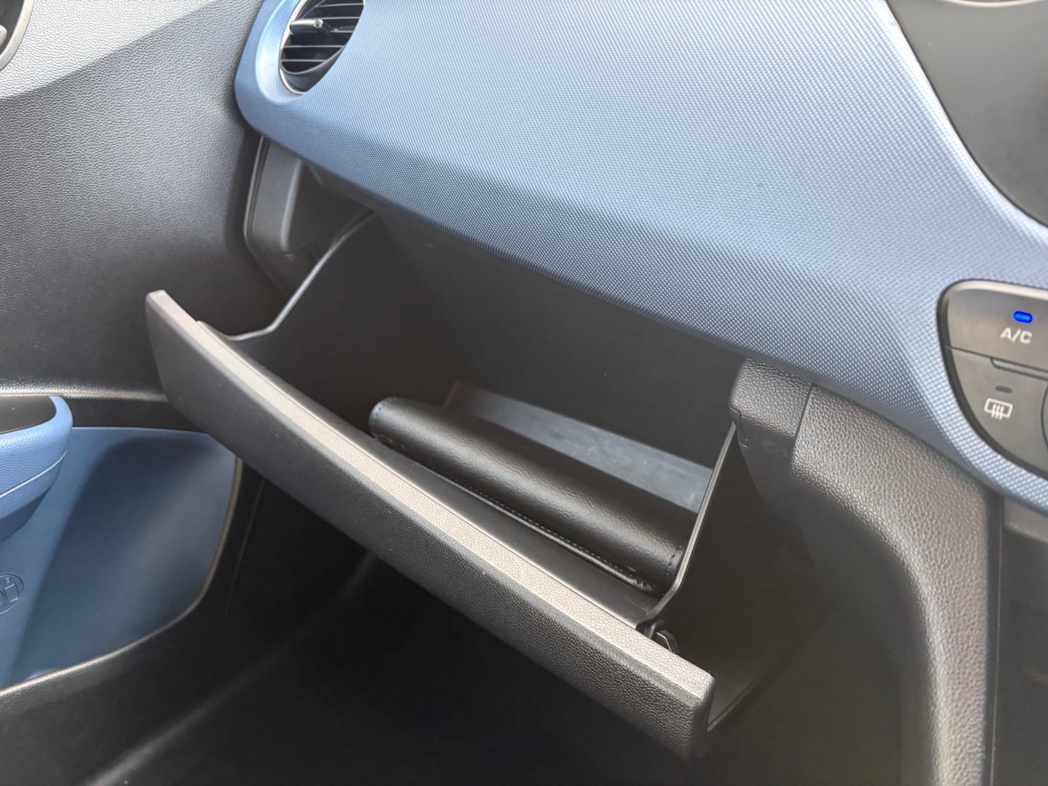 Used Hyundai i10 2014 for sale - 77127593: Photo 22