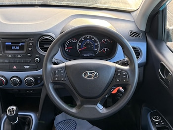 Used Hyundai i10 2014 for sale - 77127593: Photo