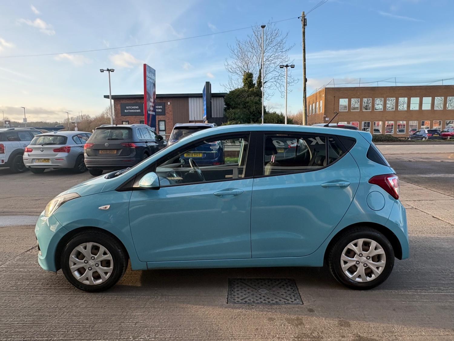 Used Hyundai i10 2014 for sale - 77127593: Photo 8