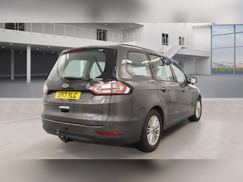 Used Ford Galaxy 2017 for sale - 76207514: Photo