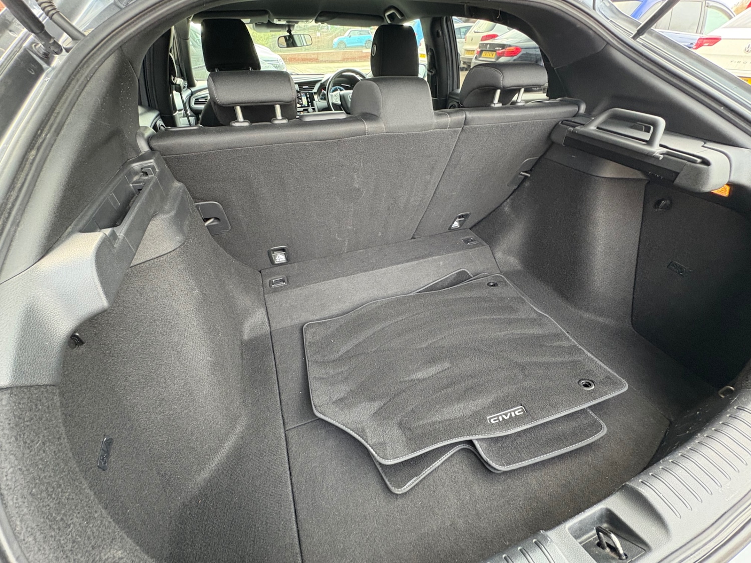 Used Honda Civic 2019 for sale - 76650804: Photo 27