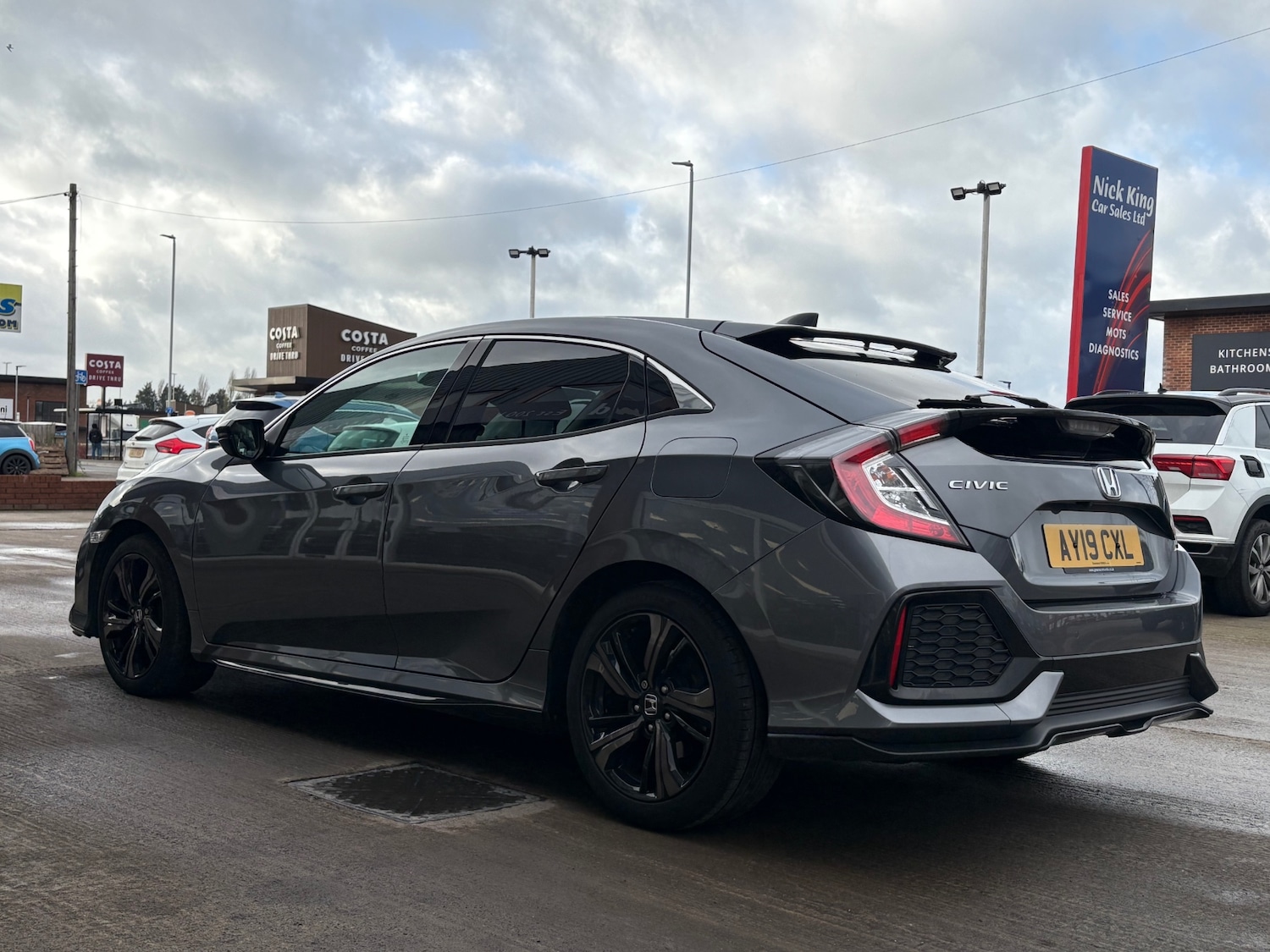 Used Honda Civic 2019 for sale - 76650804: Photo 5
