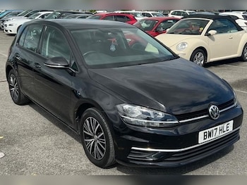 Used Volkswagen Golf 2017 for sale - 78979471: Photo