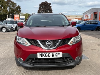 Used Nissan Qashqai 2016 for sale - 76177122: Photo 2
