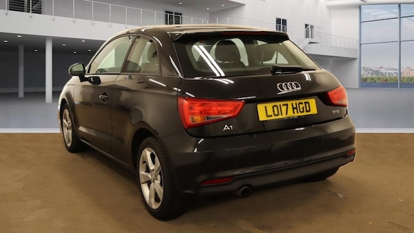 Used Audi A1 2017 for sale - 74817924: Photo 2