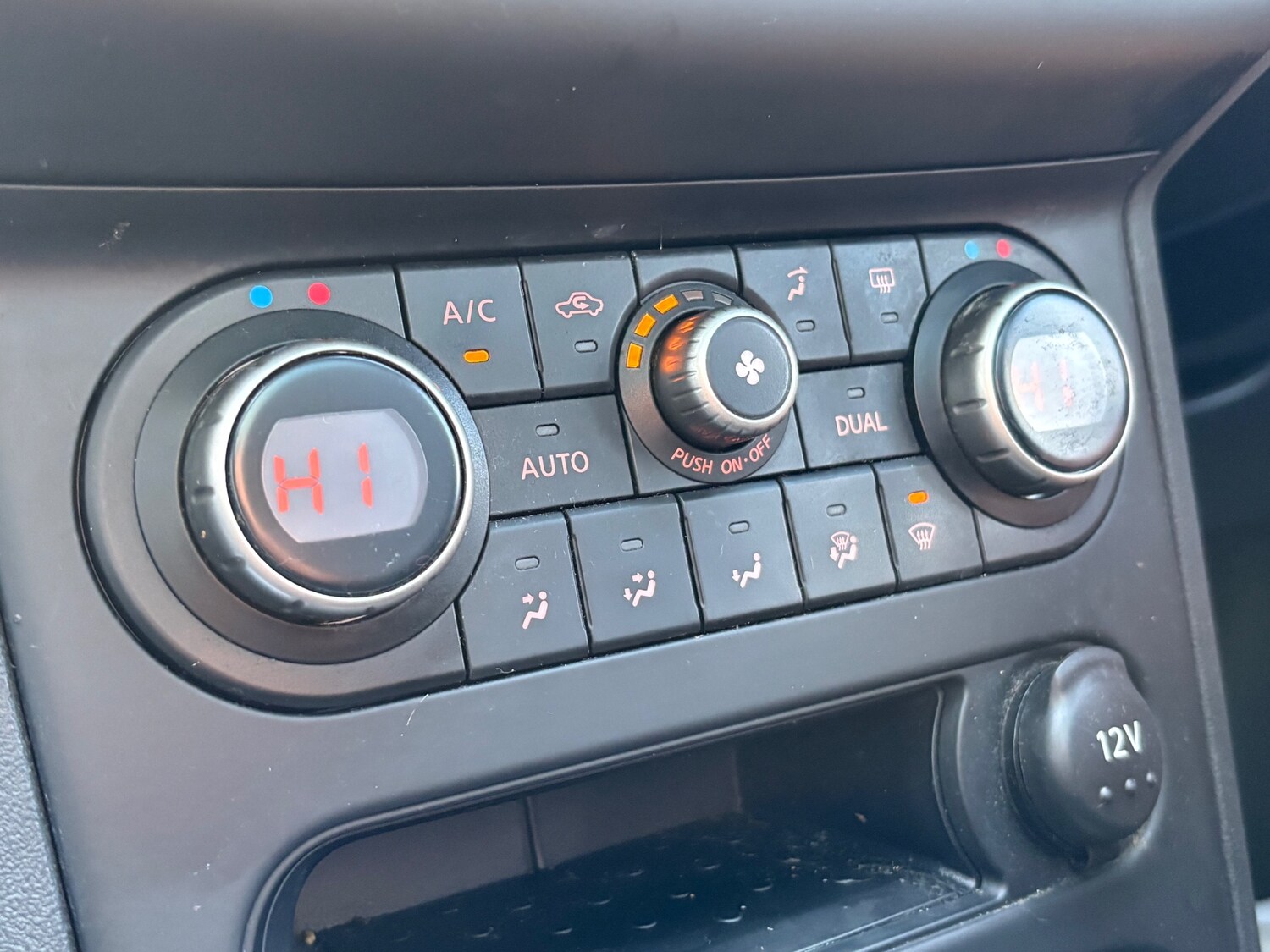 Used Nissan Qashqai+2 2012 for sale - 77351233: Photo 25