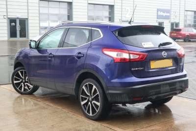 Used Nissan Qashqai 2016 for sale - 77742757: Photo 2