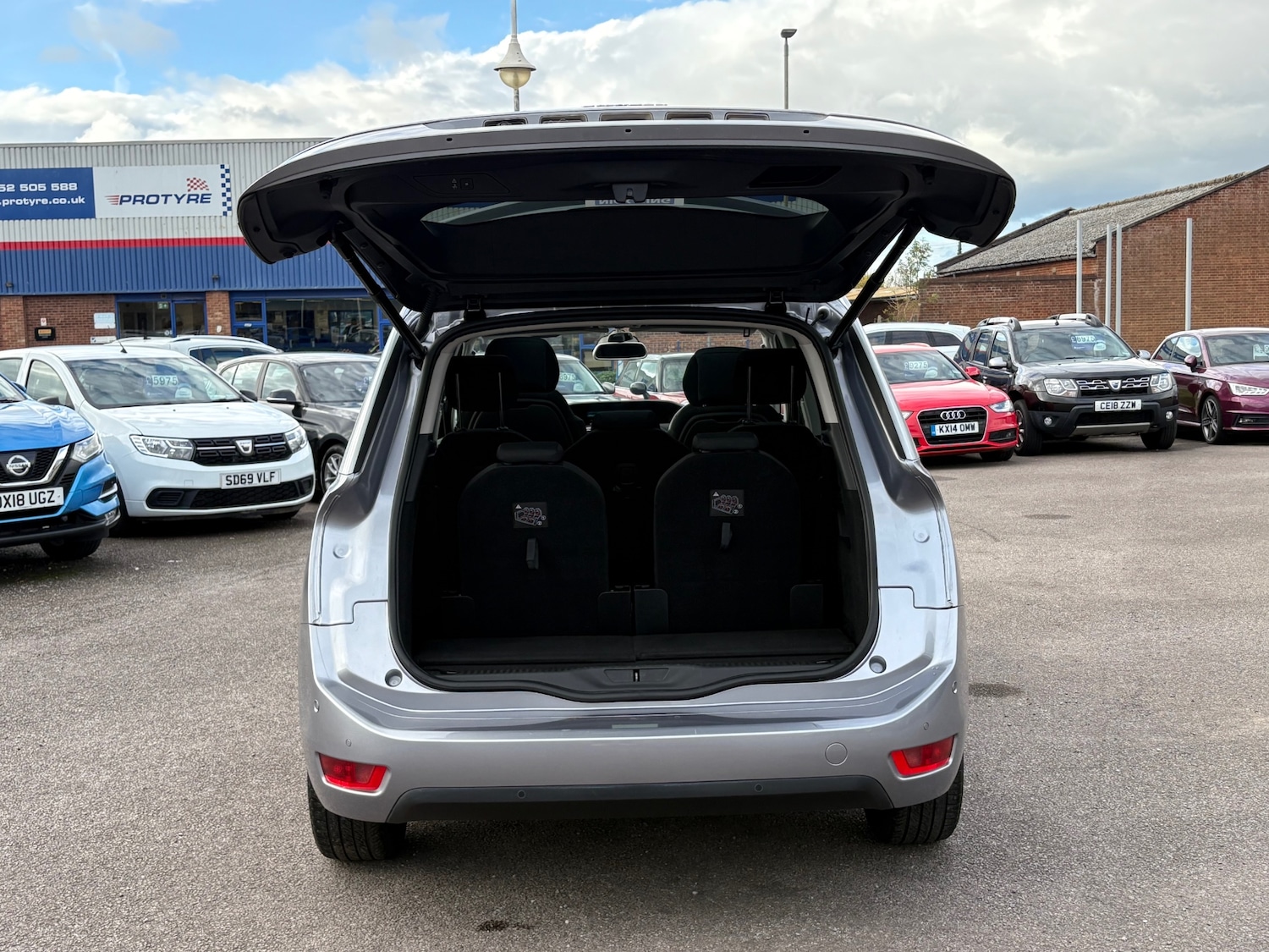 Used Citroen C4 Grand Picasso 2020 for sale - 76330952: Photo 17