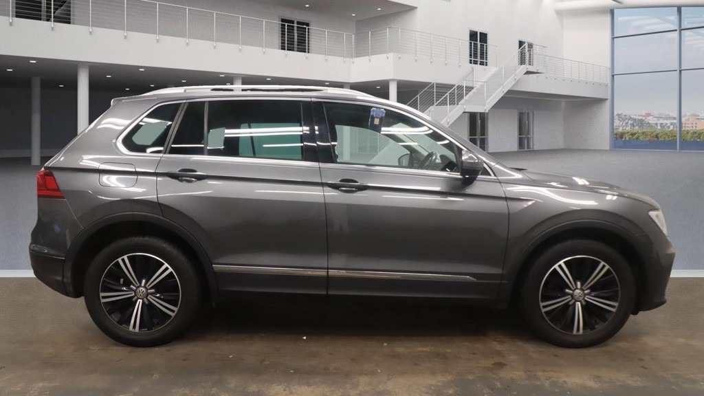 Used Volkswagen Tiguan 2016 for sale - 76352702: Photo 6