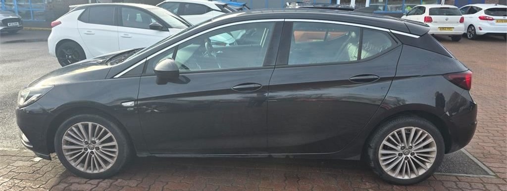 Used Vauxhall Astra 2016 for sale - 77180325: Photo 2