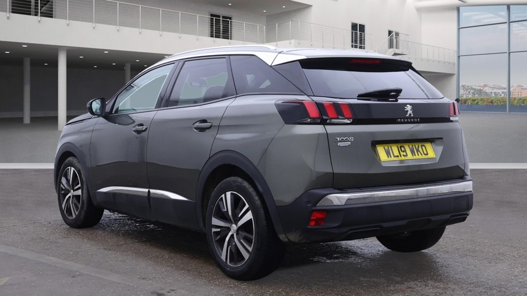 Used Peugeot 3008 2019 for sale - 76184210: Photo 2