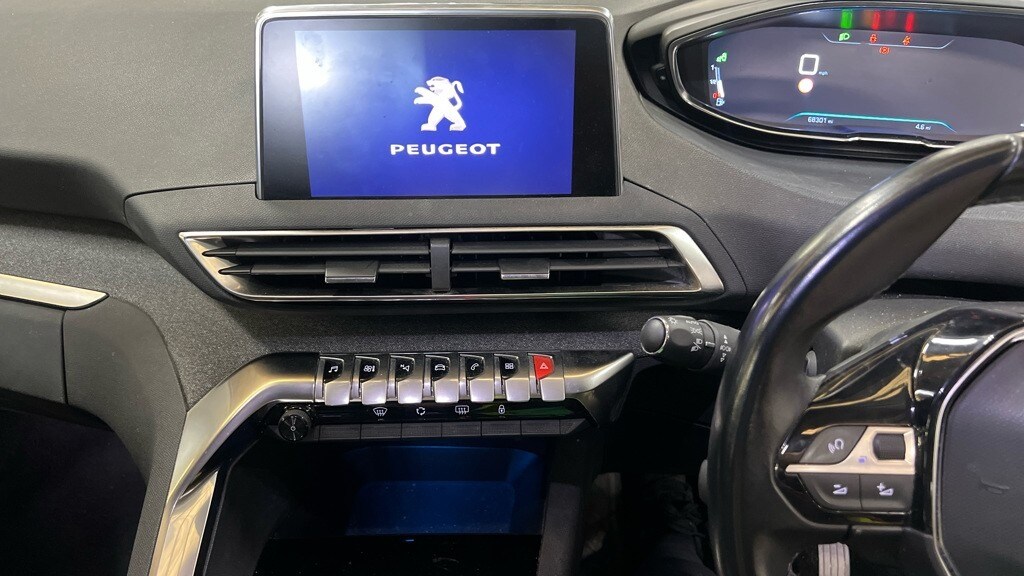 Used Peugeot 3008 2019 for sale - 76184210: Photo 9