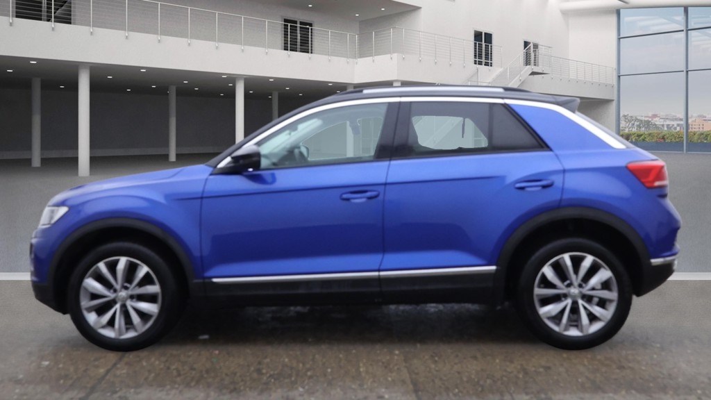 Used Volkswagen T-Roc 2019 for sale - 77003618: Photo 2