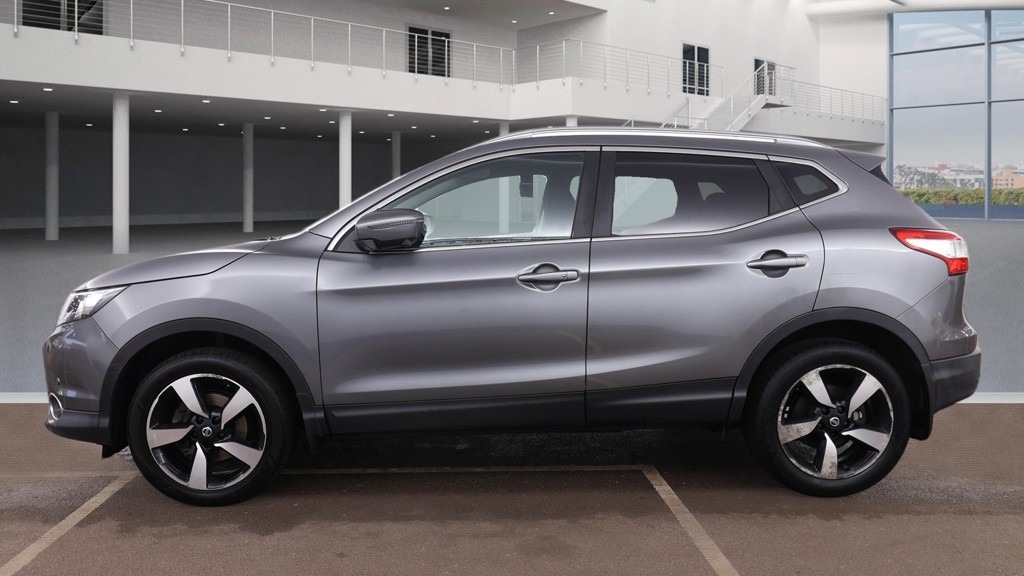 Used Nissan Qashqai 2016 for sale - 77351253: Photo 2