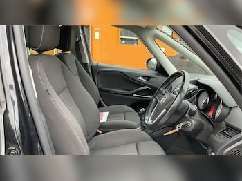 Used Vauxhall Zafira 2015 for sale - 75524168: Photo