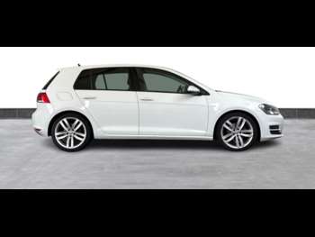 Used Volkswagen Golf 2016 for sale - 74891136: Photo