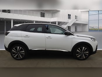 2017 (17) - 1.6 BlueHDi 120 GT Line 5dr ++ NAV / CAMERA / ULEZ / 5 SERVICES ++