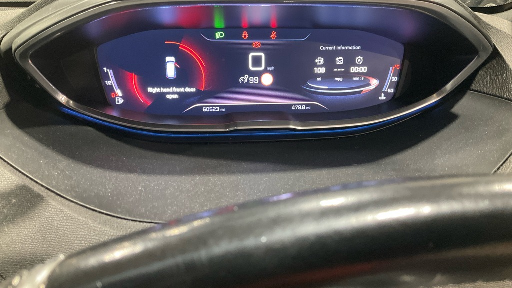 Used Peugeot 3008 2017 for sale - 76750702: Photo 9