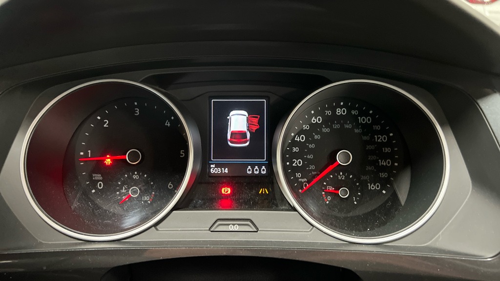 Used Volkswagen Tiguan 2016 for sale - 77542556: Photo 9