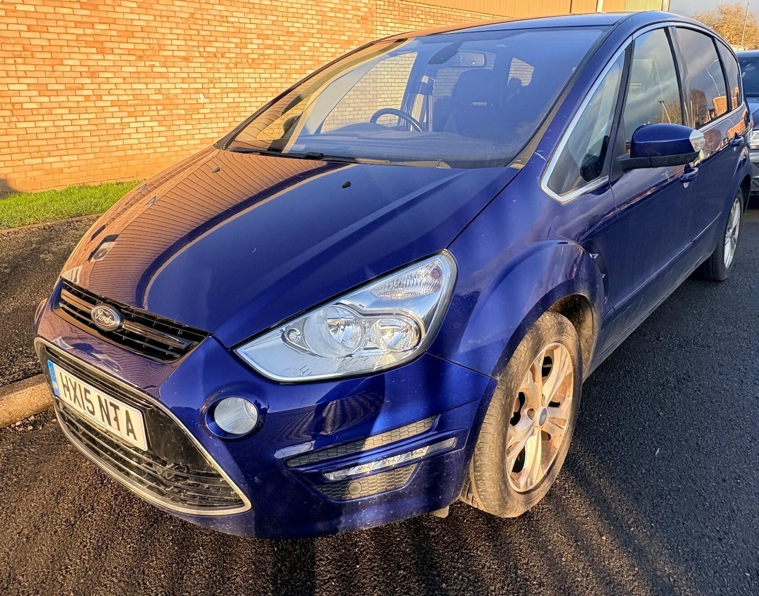 Used Ford S-Max 2015 for sale - 77272432: Photo 3