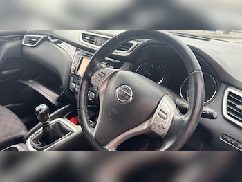 Used Nissan Qashqai 2016 for sale - 79342131: Photo