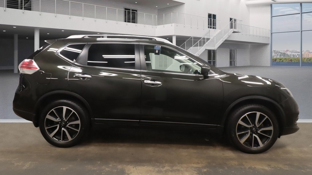 Used Nissan X-Trail 2017 for sale - 76488661: Photo 1