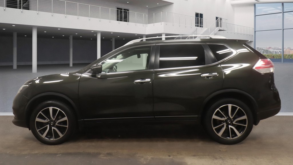 Used Nissan X-Trail 2017 for sale - 76488661: Photo 2