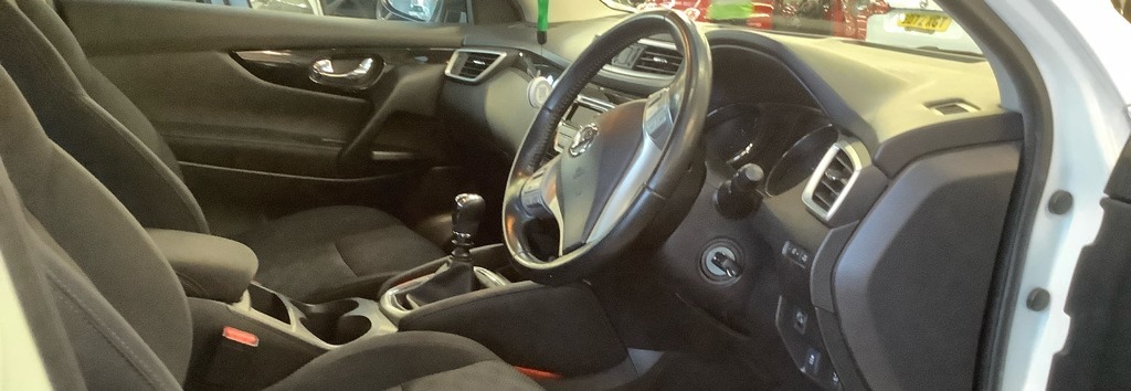 Used Nissan Qashqai 2015 for sale - 77490125: Photo 3