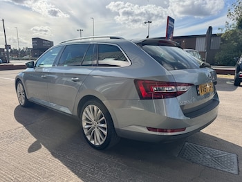 Used Skoda Superb 2018 for sale - 75692174: Photo