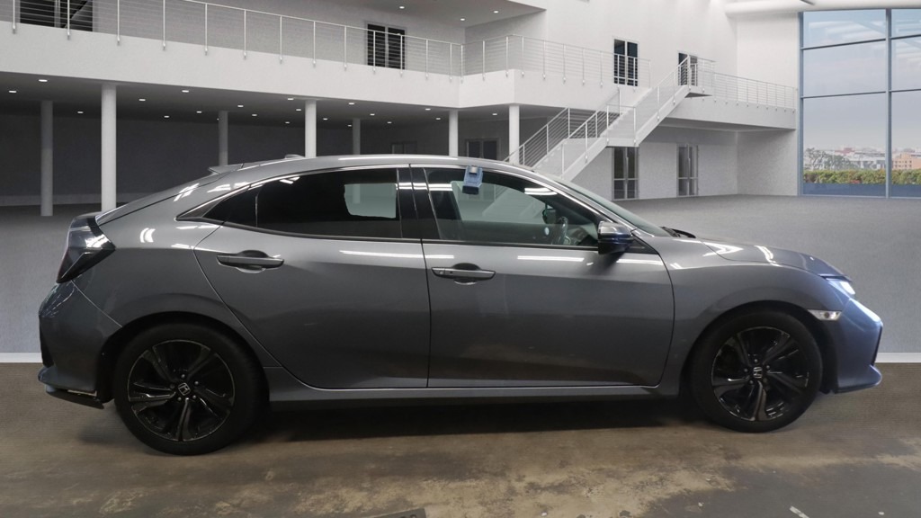 Used Honda Civic 2018 for sale - 77901780: Photo 7