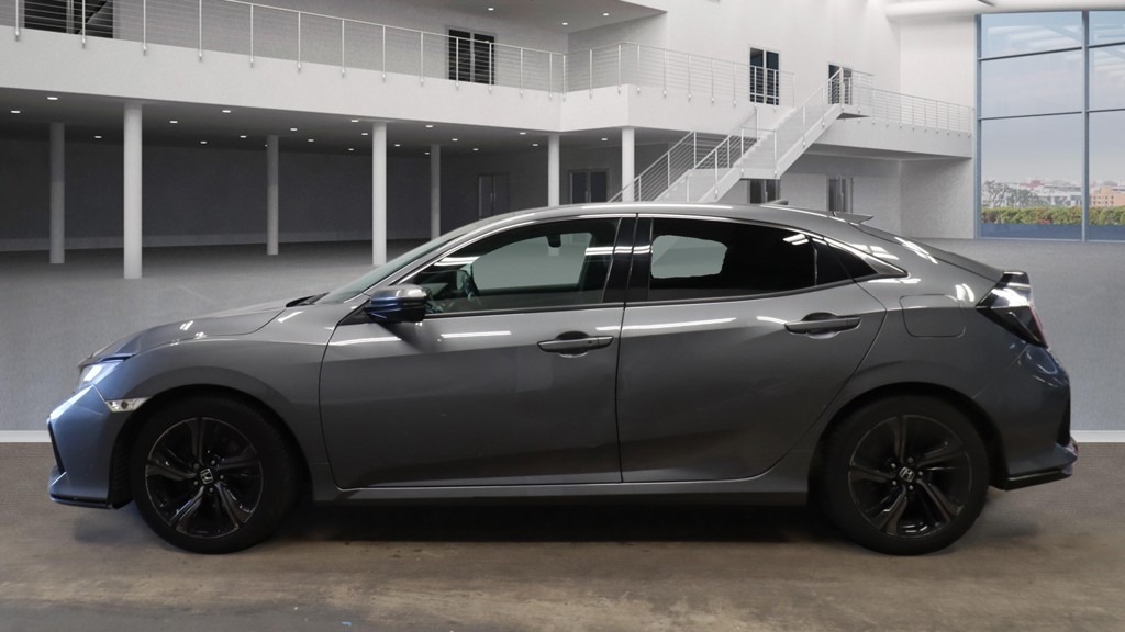 Used Honda Civic 2018 for sale - 77901780: Photo 8