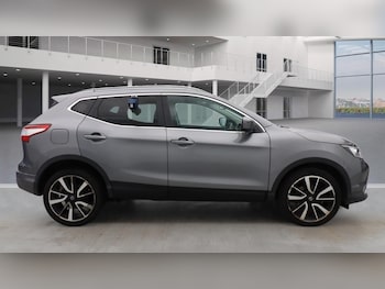 Nissan - Qashqai