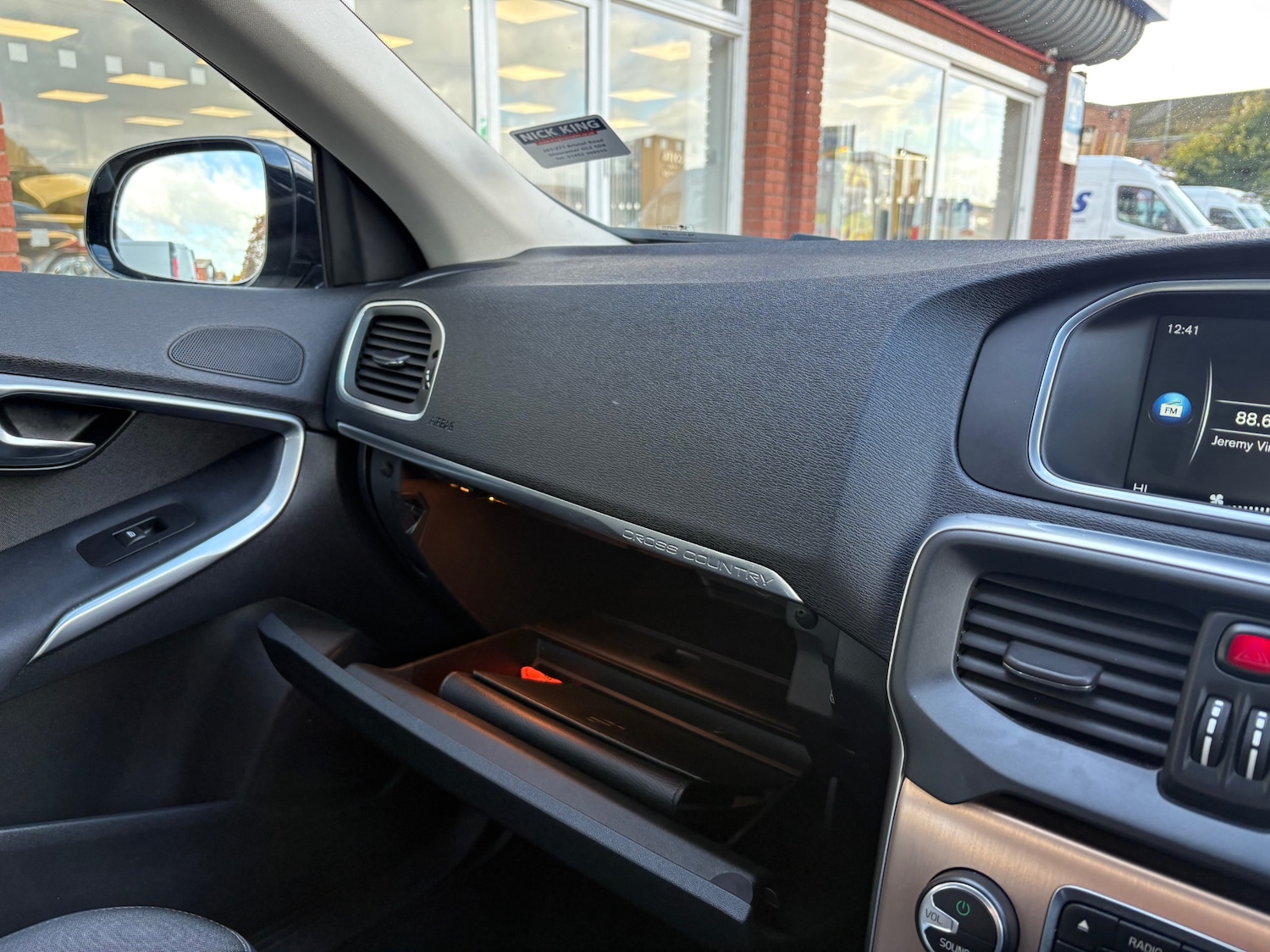 Used Volvo V40 2015 for sale - 76316375: Photo 13