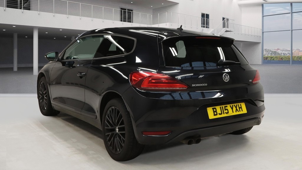 Used Volkswagen Scirocco 2015 for sale - 77085353: Photo 2