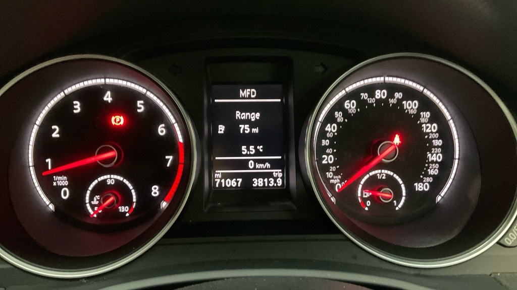 Used Volkswagen Scirocco 2015 for sale - 77085353: Photo 9