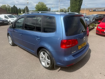 Used Volkswagen Touran 2012 for sale - 78907146: Photo
