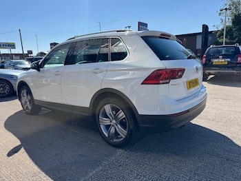Used Volkswagen Tiguan 2019 for sale - 79042640: Photo