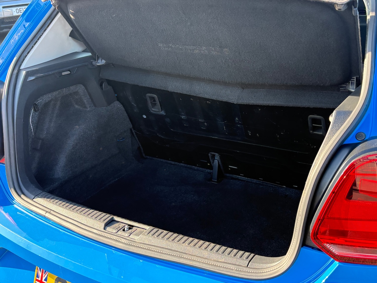 Used Volkswagen Polo 2015 for sale - 77630962: Photo 23