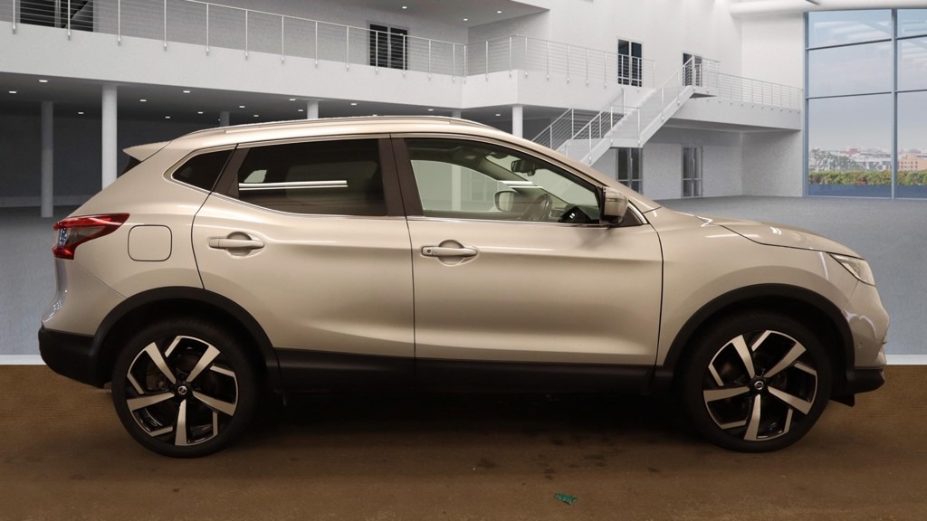 Used Nissan Qashqai 2017 for sale - 76156838: Photo 7