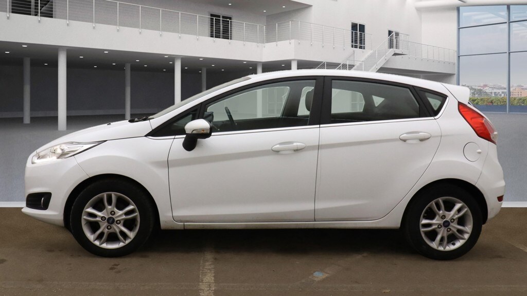 Used Ford Fiesta 2016 for sale - 76589180: Photo 2