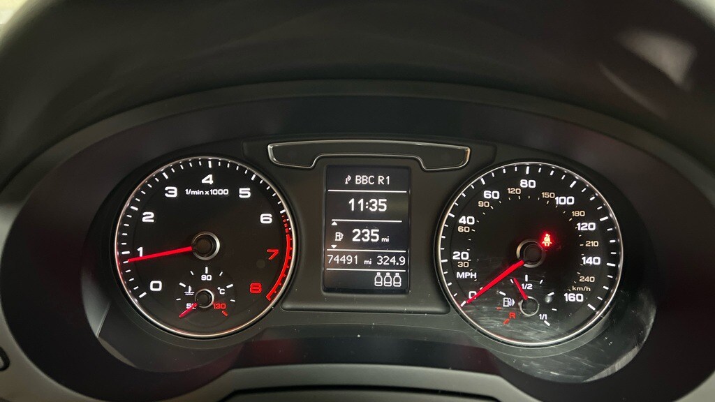 Used Audi Q3 2016 for sale - 77350408: Photo 9