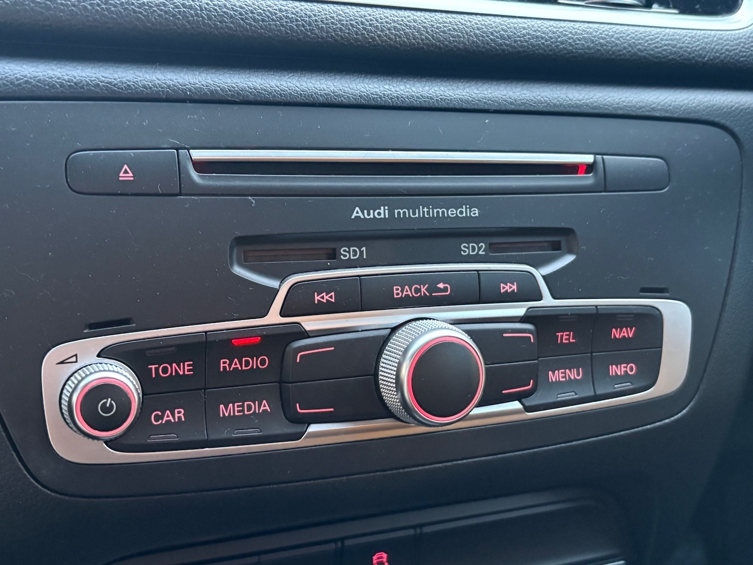 Used Audi Q3 2015 for sale - 77245527: Photo 17